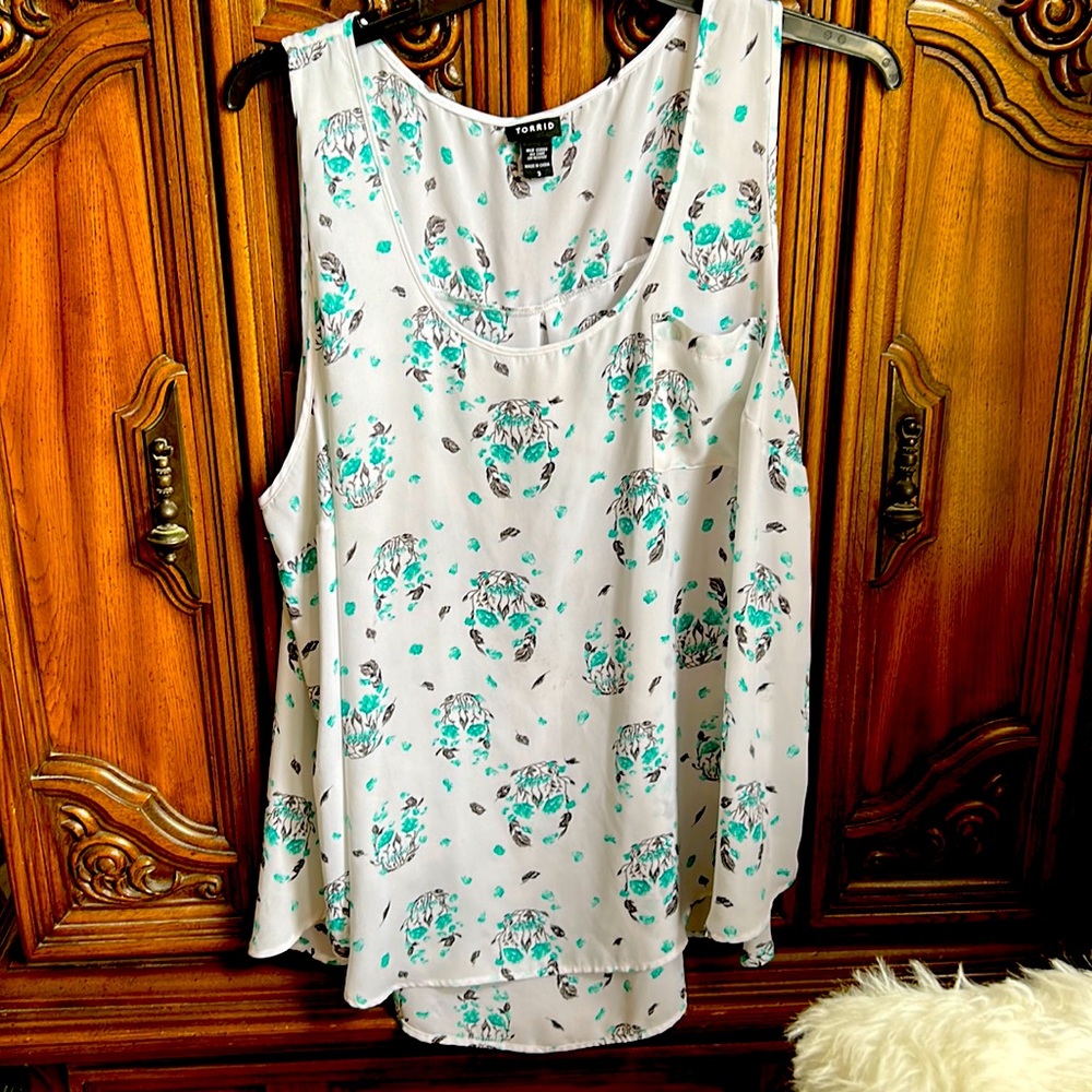 Woman’s blouse